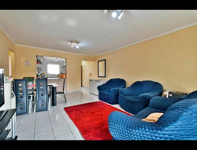 2 BEDROOM APARTMENT FOR SALE IN FERNDALE